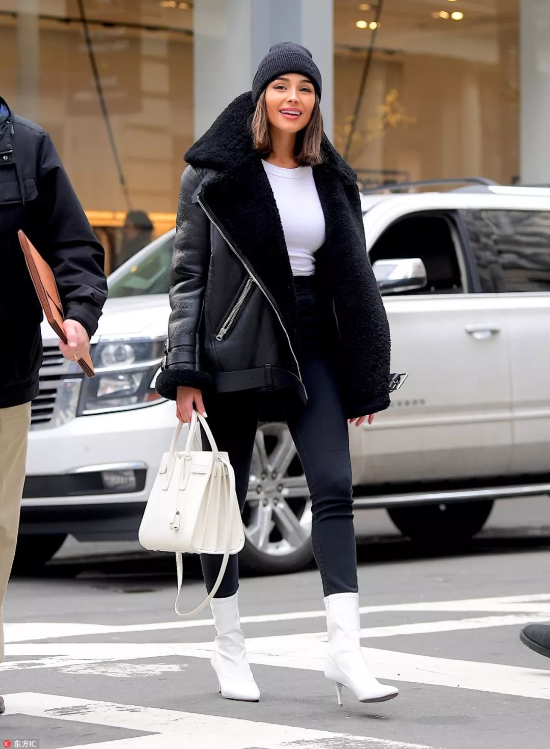 为什么棉服穿一段时间会变轻,一穿羽绒服就掉毛