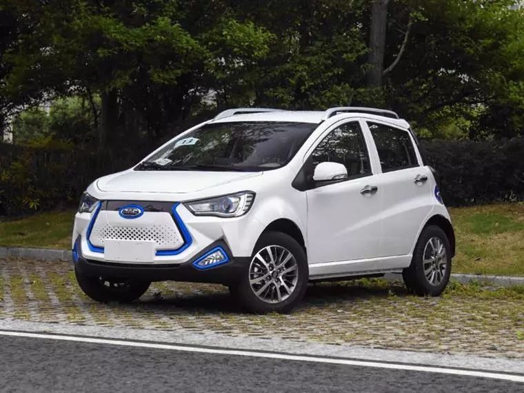 动力电池自然衰减,纯电动汽车电池衰减后哪些表现