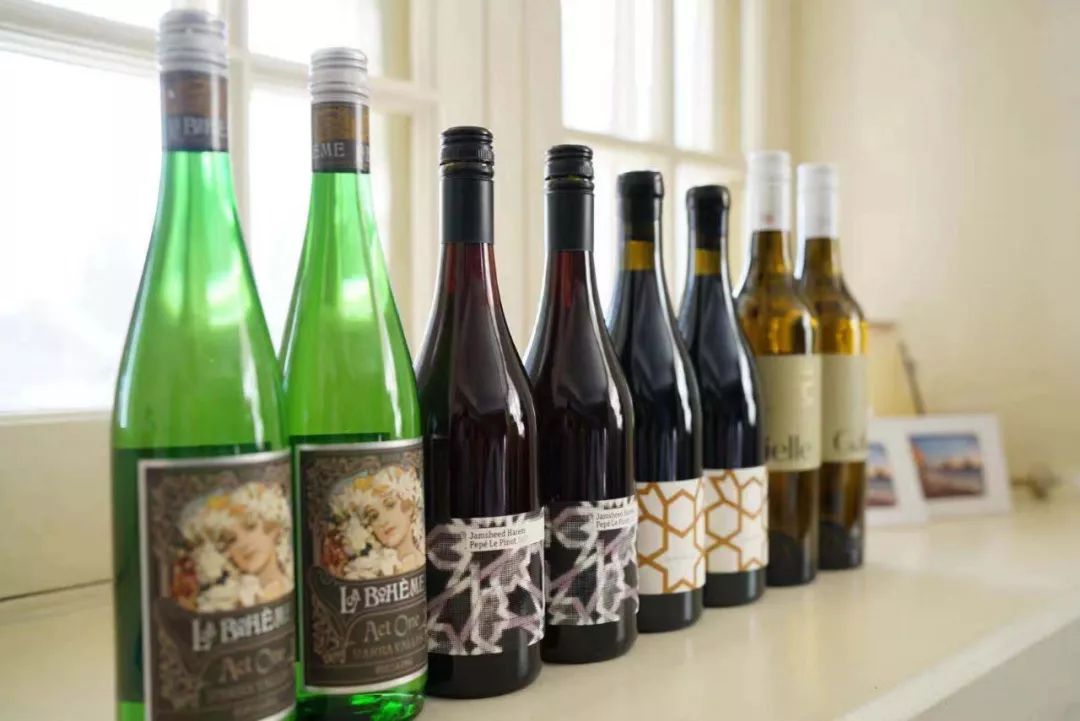 澳洲这杯暖冬的美酒里,可以闻到桉树叶的夏天味道