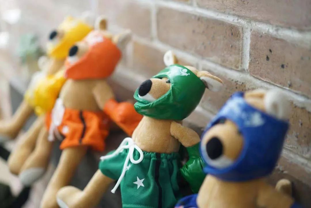 澳洲这杯暖冬的美酒里,可以闻到桉树叶的夏天味道