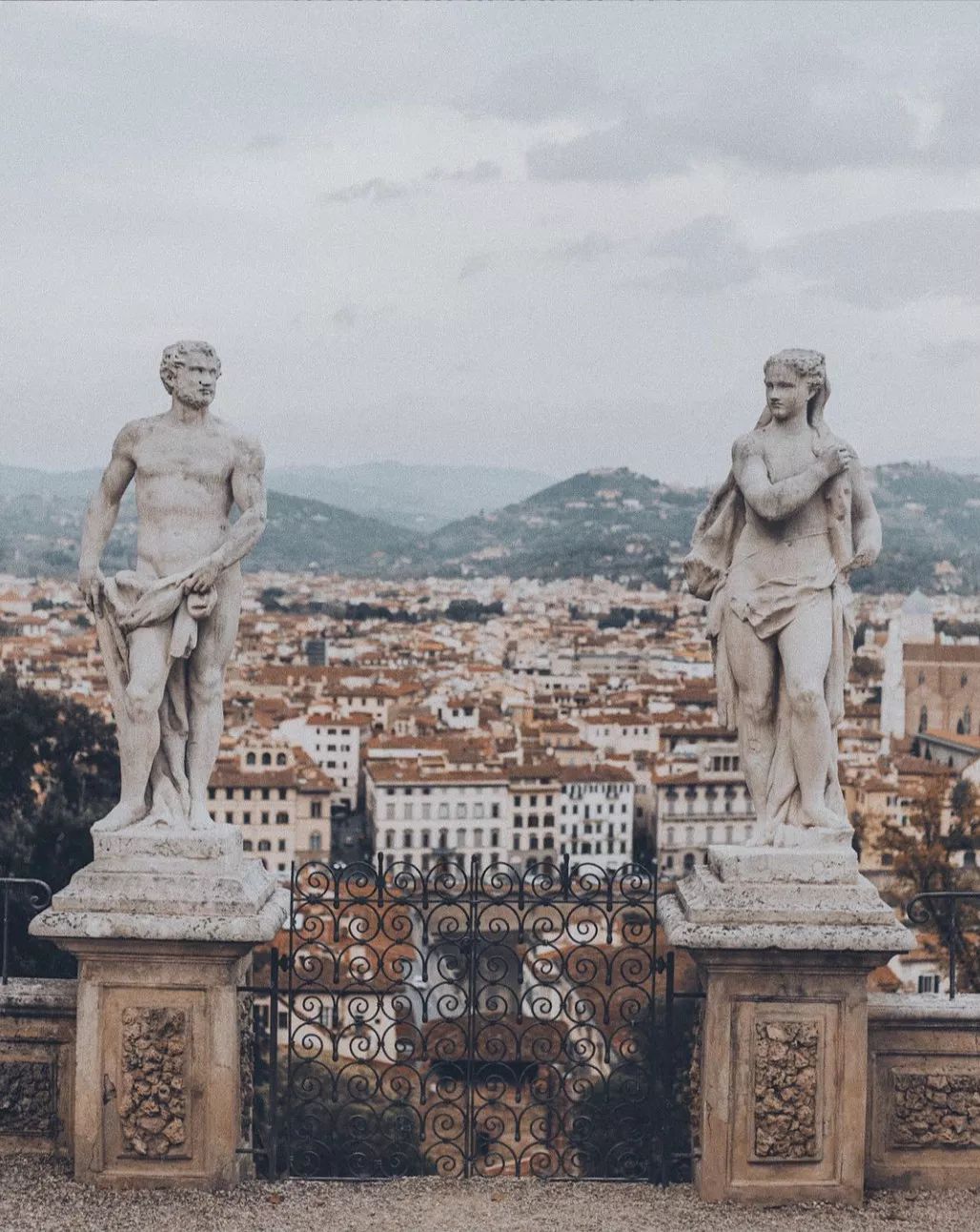 欧阳娜娜和小s现状,欧阳娜娜小s花店综艺