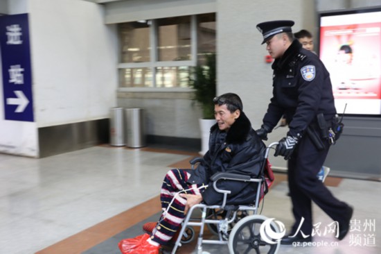 警方提醒提防购票诈骗,警方提醒慎防诈骗