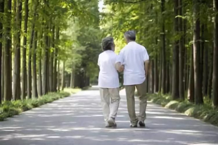 肾病综合征微小病变可以运动吗,肾病做哪种运动有助于肾健康