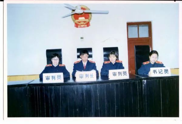 「见证改革开放40周年焦作法院集体」博爱法院许良中心法庭:穿梭于山区的公平使者