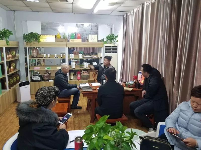 错过这条微信，你就错过了猛料、20万元、翡翠珠宝……