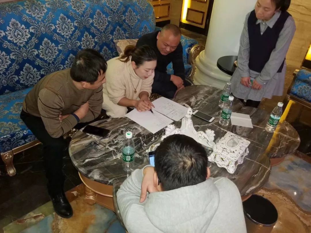 错过这条微信，你就错过了猛料、20万元、翡翠珠宝……