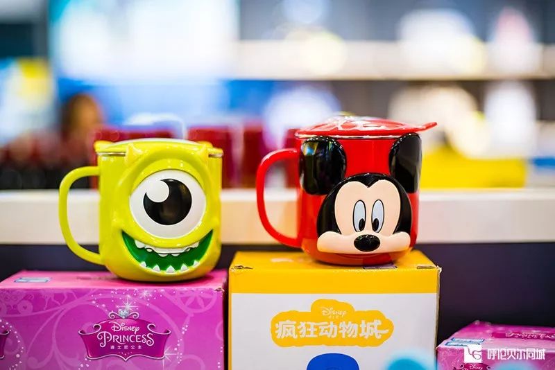 奢侈品秋季特卖会,轻奢名品特卖