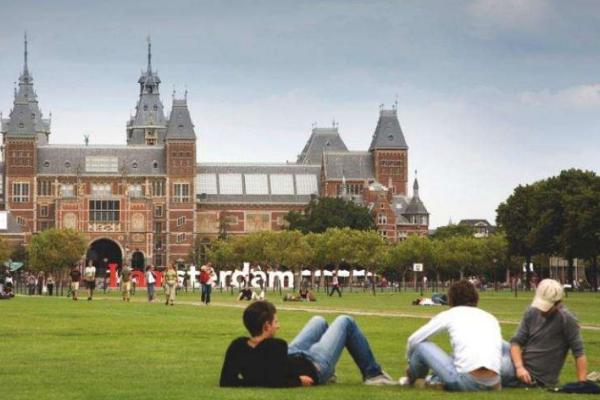 荷兰心理学本科留学条件,研究生留学荷兰条件