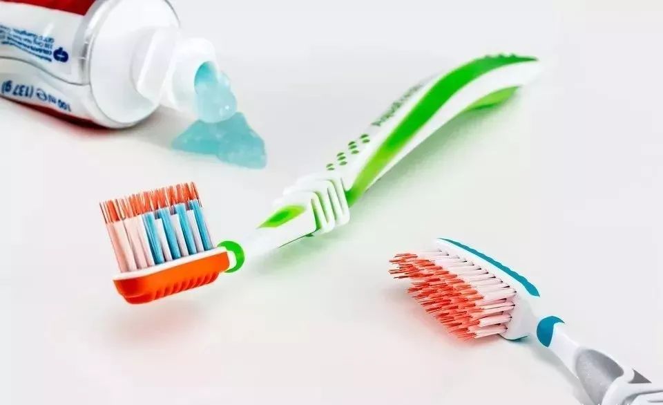 什么牌子的牙膏对牙齿好,什么牌子的牙膏对牙齿比较好