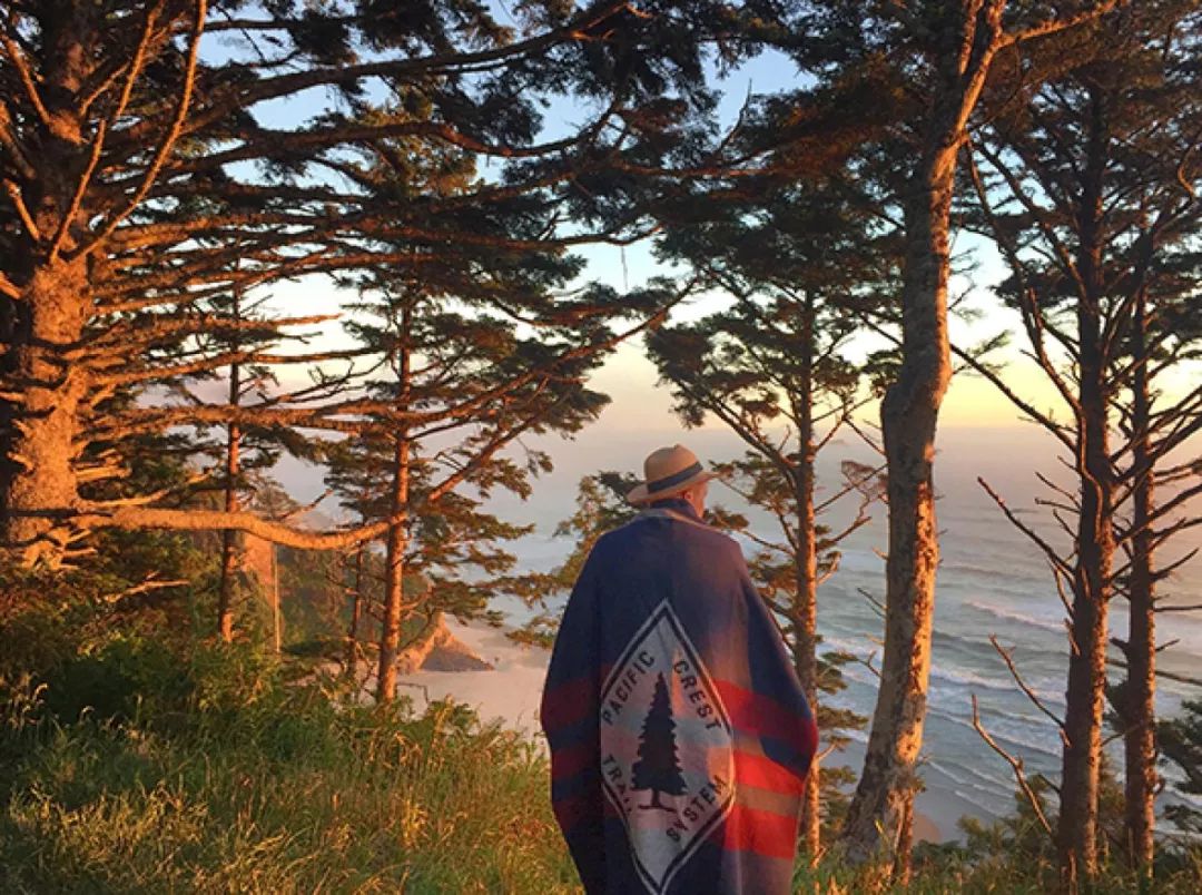 小雀斑衣服,小雀斑穿的大衣