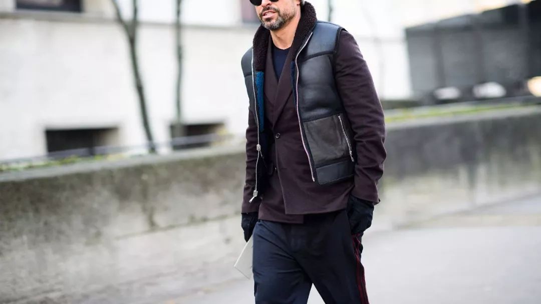 小雀斑衣服,小雀斑穿的大衣