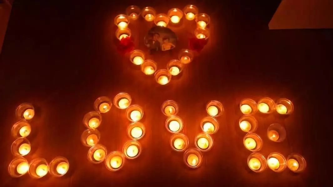 按月上交工资怎么给老婆买礼物,花一个月工资给男朋友买礼物