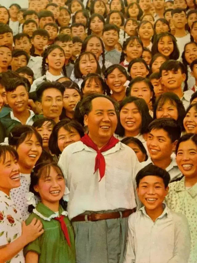 今天，毛主席诞辰126周年，铭记！