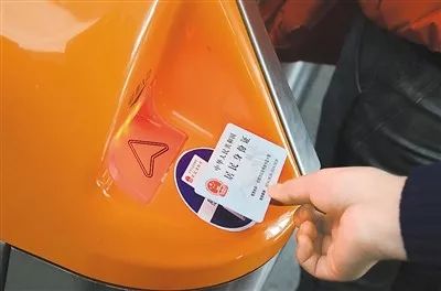 广东出入境港澳通行证工作时间,广东出入境港澳通行证办理教程