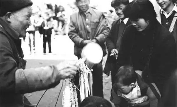 新华社今日头条发布新闻,新华社官方网站微信号