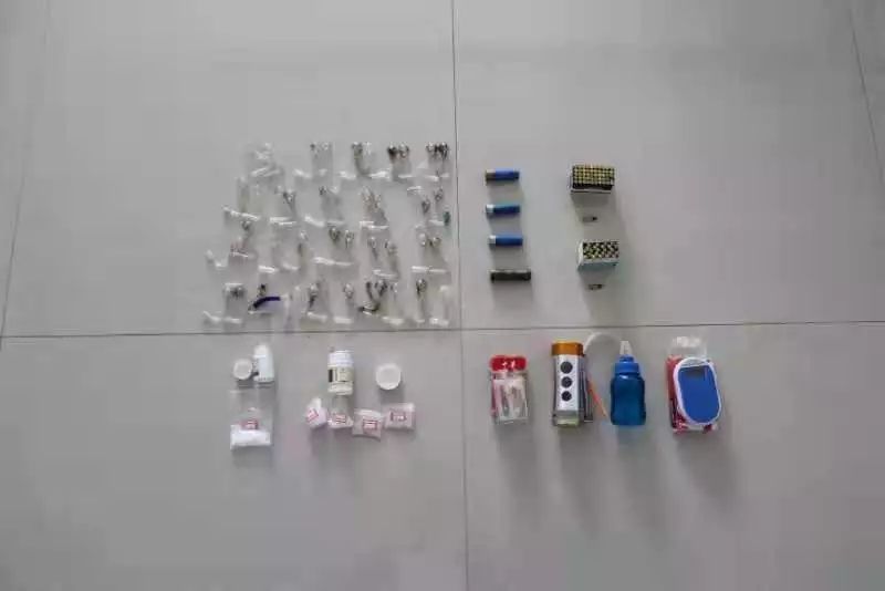 毒贩购买大规模杀伤性武器,毒贩贩卖军火