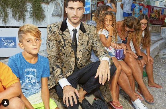 dg新一轮奇葩广告,dg新广告视频大全