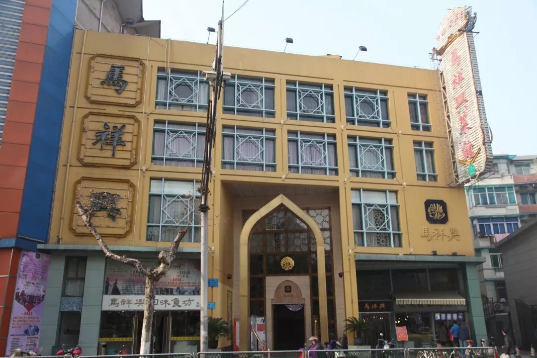 改革开放40周年图片展进行巡展,改革开放40周年南京图片展现场