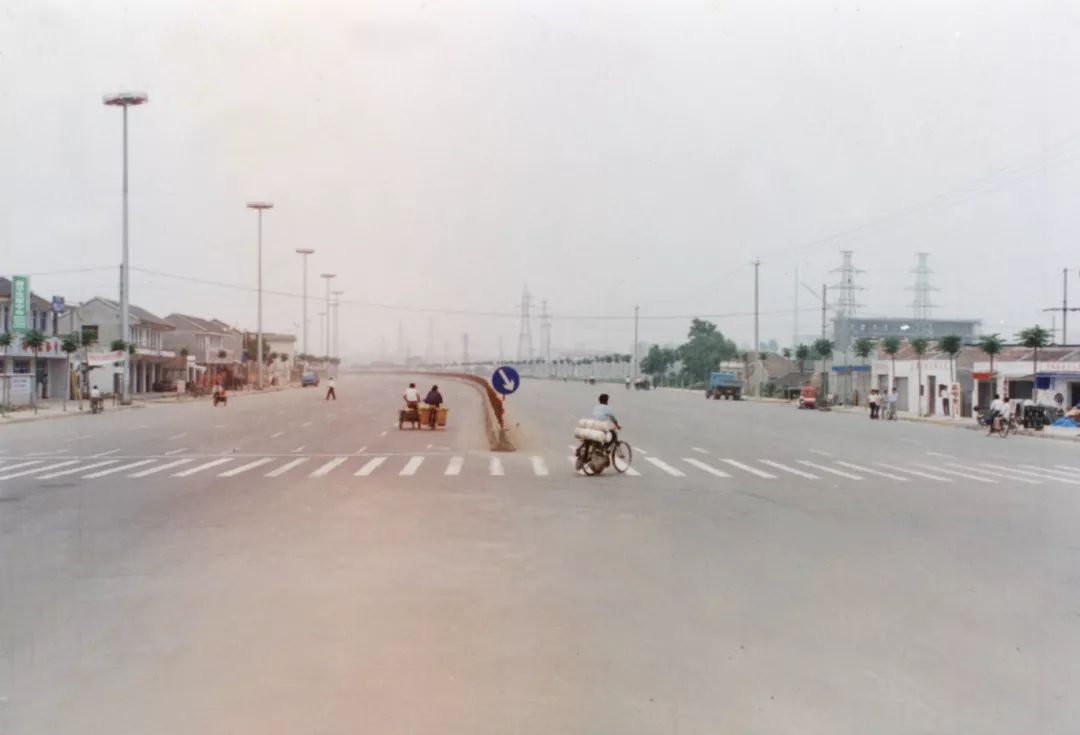 改革开放40周年图片展进行巡展,改革开放40周年南京图片展现场