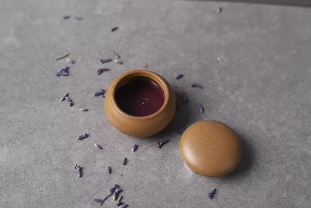 失眠=自杀+毁容！睡前用千年助眠古方抹一抹，5分钟快速入睡！不用打针吃药，没有依赖性！