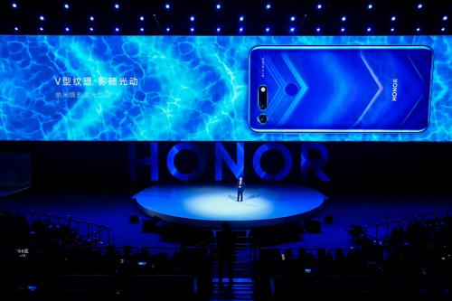 荣耀v204000元,荣耀v20pro硬件直出4800万像素