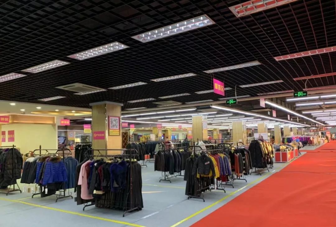 松江大型服装特卖,上海松江服装特卖