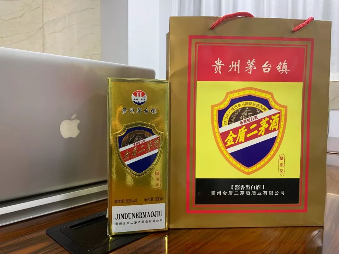 松江大型服装特卖,上海松江服装特卖