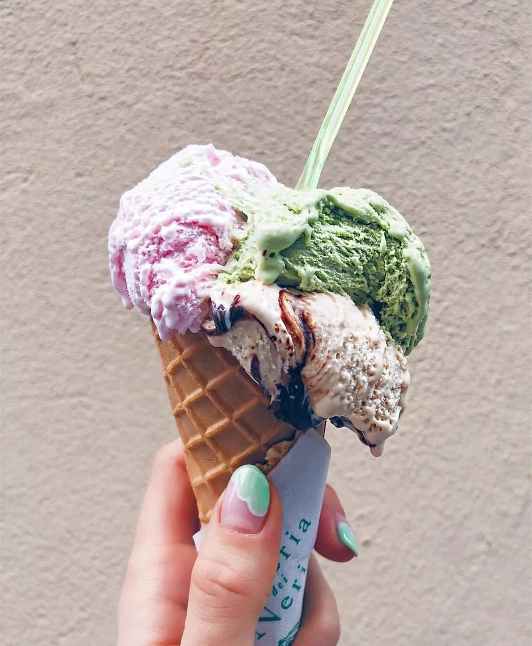 欧阳娜娜和小s现状,欧阳娜娜小s花店综艺