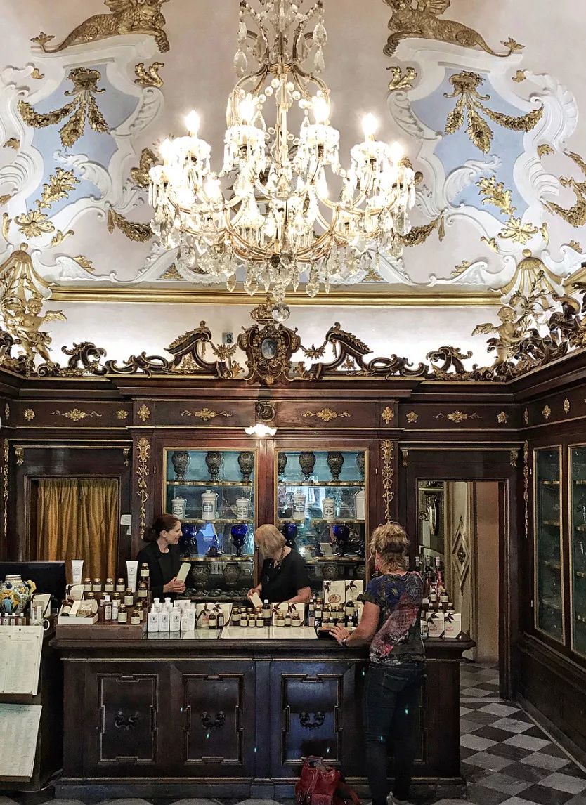 欧阳娜娜和小s现状,欧阳娜娜小s花店综艺