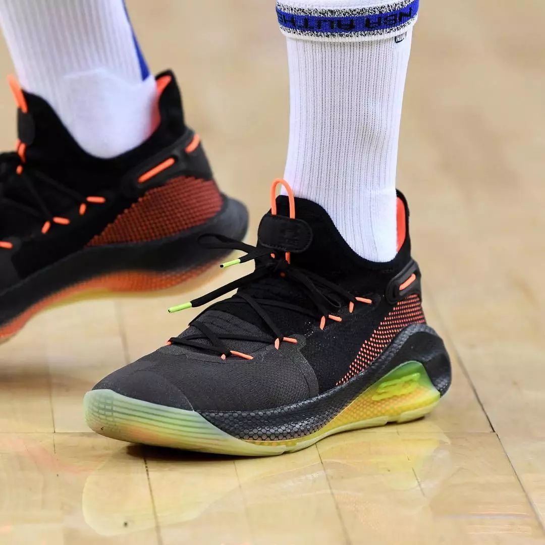 今日球鞋上脚｜这双会打架的球鞋有点意思！