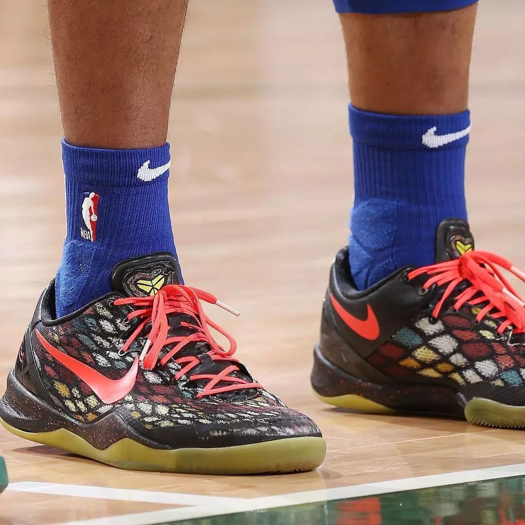 今日球鞋上脚｜这双会打架的球鞋有点意思！