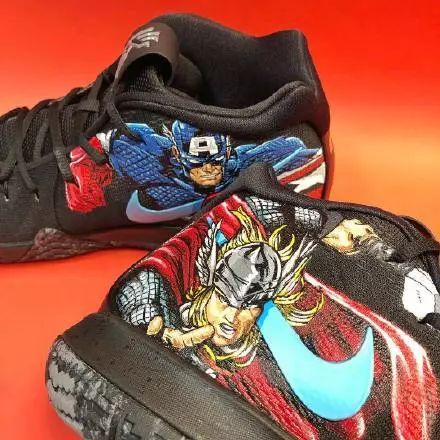 今日球鞋上脚｜这双会打架的球鞋有点意思！