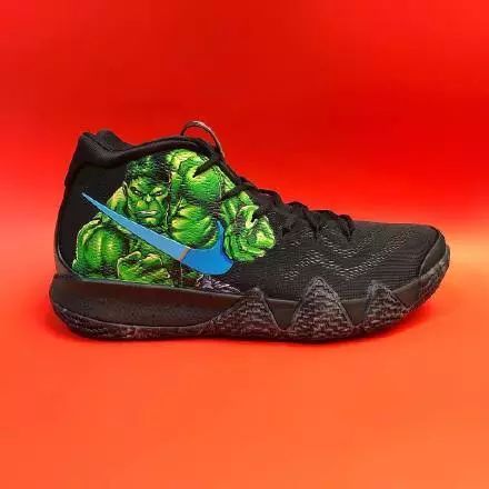 今日球鞋上脚｜这双会打架的球鞋有点意思！