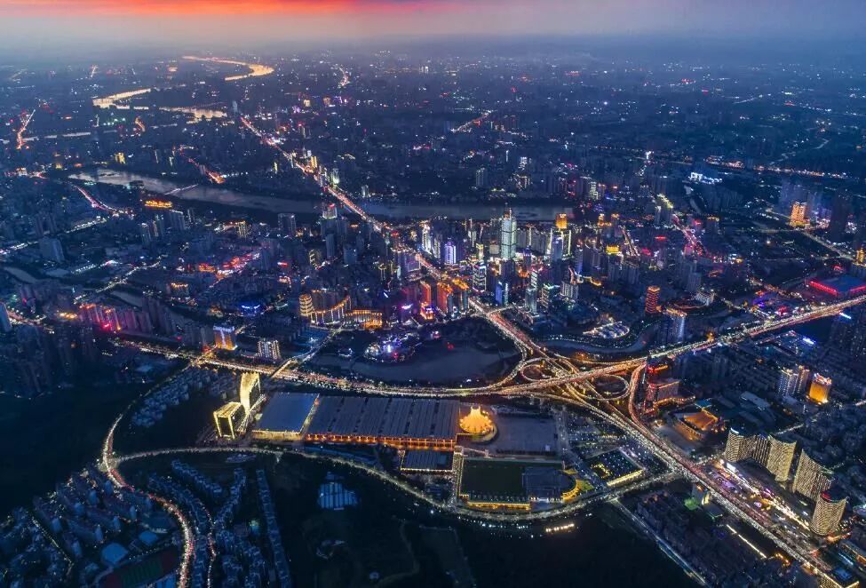 面向东盟的金融开放门户重大工程,进一步打造金融开放的枢纽门户