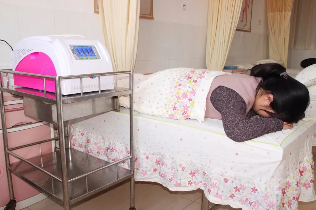 痛经的妹子看过来，正确应对方法在这里！