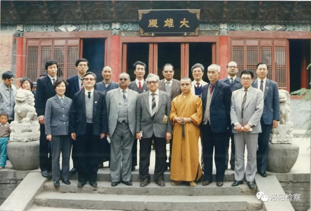 砥砺前行四十载风雨同舟七十年,砥砺前行四十年