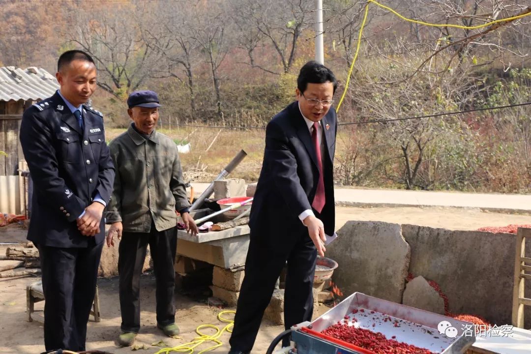 砥砺前行四十载风雨同舟七十年,砥砺前行四十年