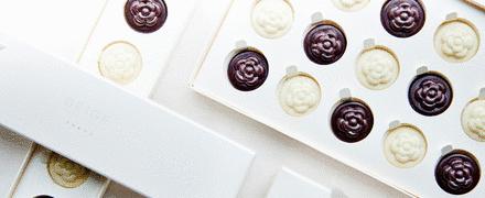 住范思哲酒店，用着CARTIER家居，吃着CHANEL甜品，奢侈品牌：你的玛丽苏生活已被我们承包～