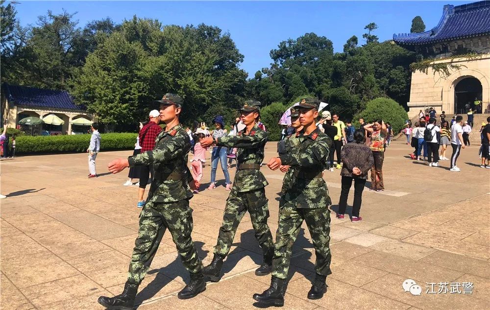 闀滃ご涓嬬殑鍏畨閾佸啗,鍏夊奖娴佸勾瑙嗛澶у叏