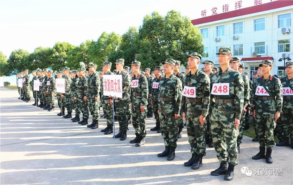 闀滃ご涓嬬殑鍏畨閾佸啗,鍏夊奖娴佸勾瑙嗛澶у叏