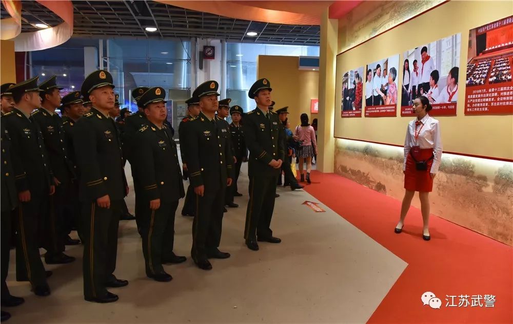 闀滃ご涓嬬殑鍏畨閾佸啗,鍏夊奖娴佸勾瑙嗛澶у叏