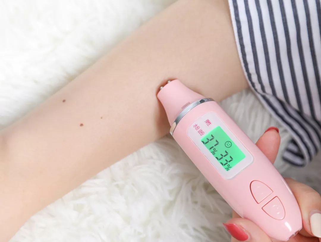 粉底液测评24小时不脱妆ysl,粉底液测评10大品牌