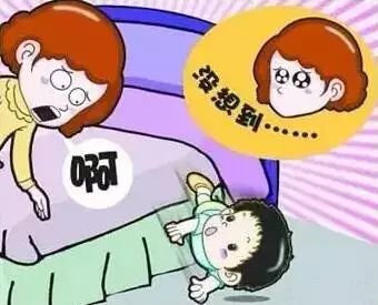 1岁女孩摔下意外死亡,1岁女婴从3楼摔落生命垂危