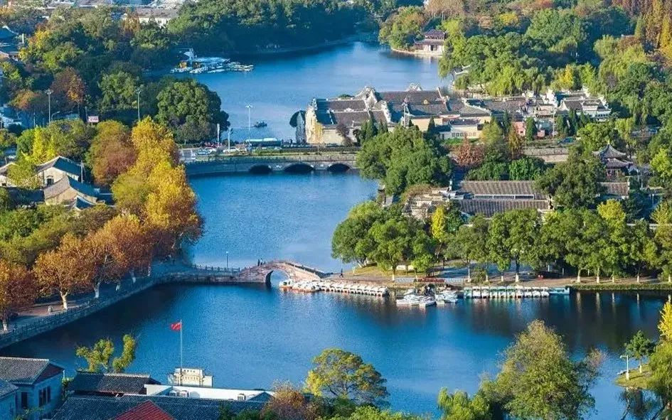 给2019加点新鲜料！老底子年味儿又翻红：品年菜、购年货、赶庙会……这座江南名城里年趣正无穷！