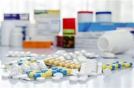 吃晕车药禁忌,出门旅游晕车吃晕车药管用吗