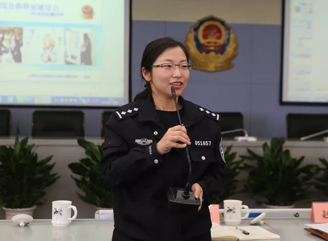 百佳民警事迹材料,上海百佳警察