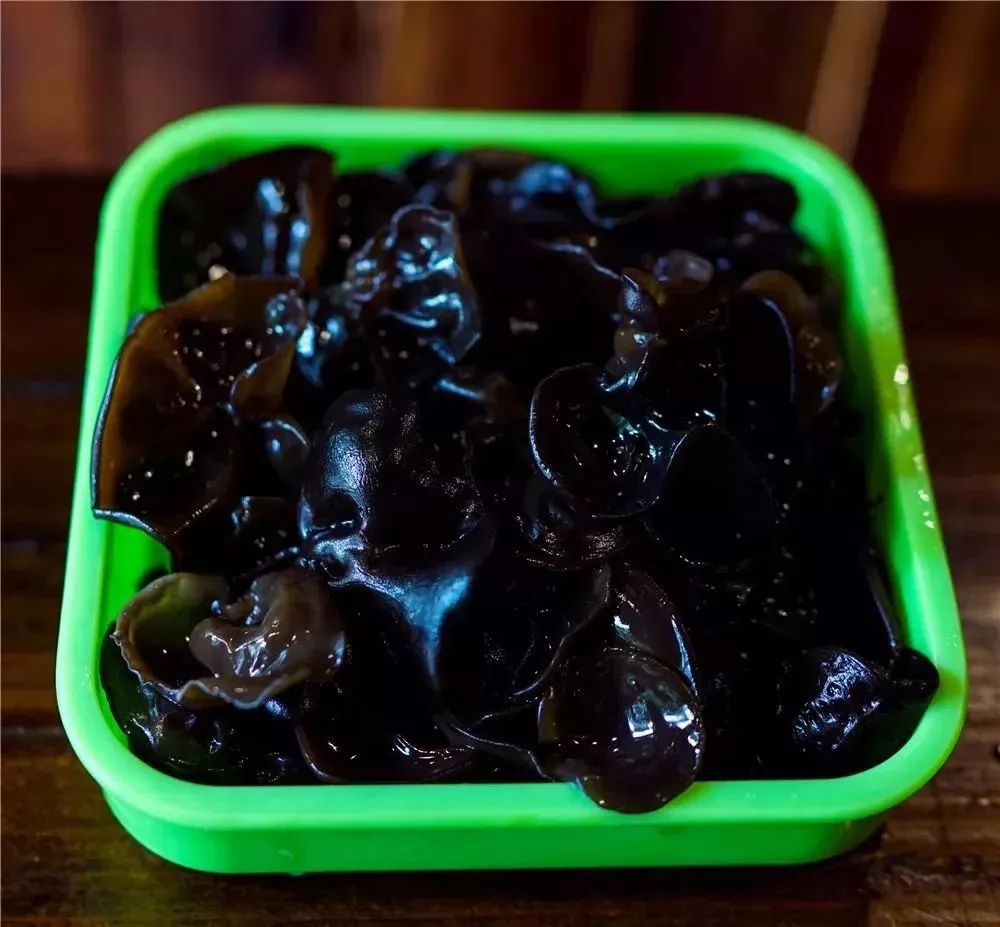 太过分！安溪这家串串店周年庆折扣搞得太大了！不要白不要……