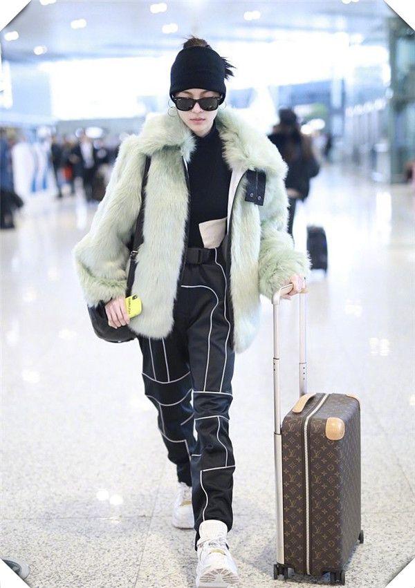 钟楚曦戴发箍视频,钟楚曦马尾照片