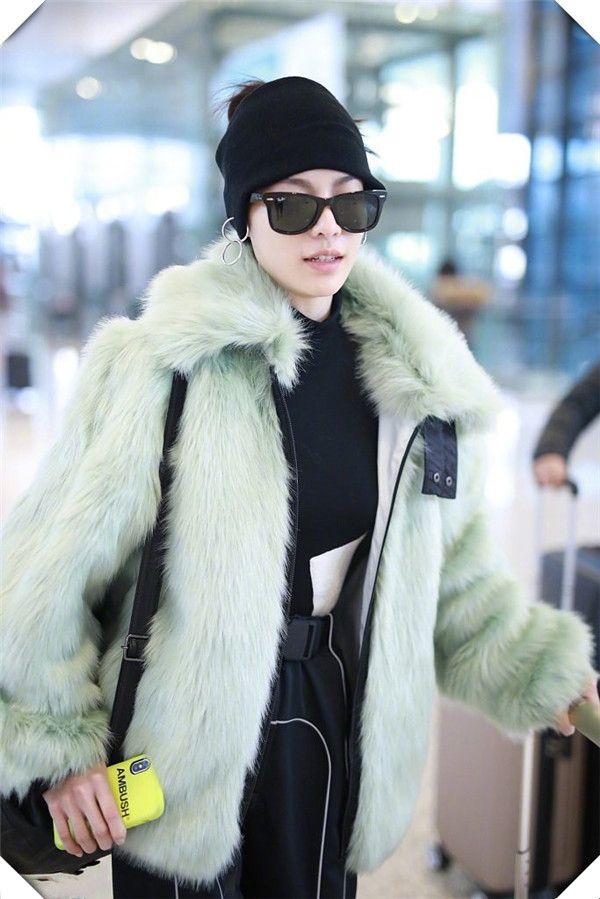 钟楚曦戴发箍视频,钟楚曦马尾照片