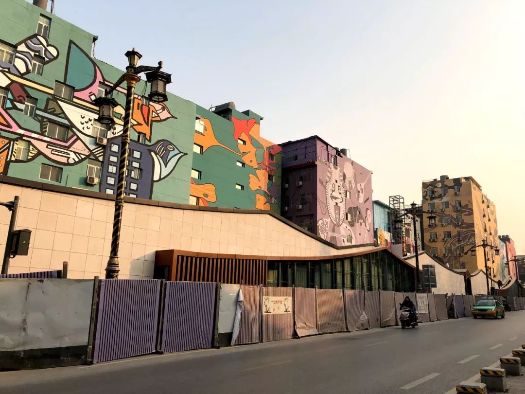 西安最文艺的街区,西安大雁塔下的城中村